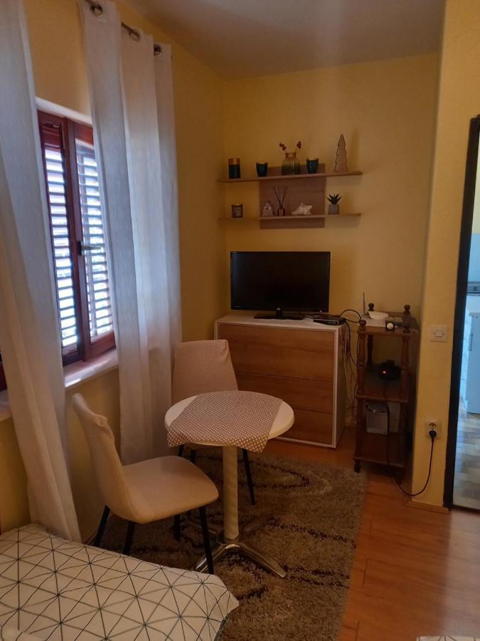 Apartman Goran Vodice Eksteriør billede
